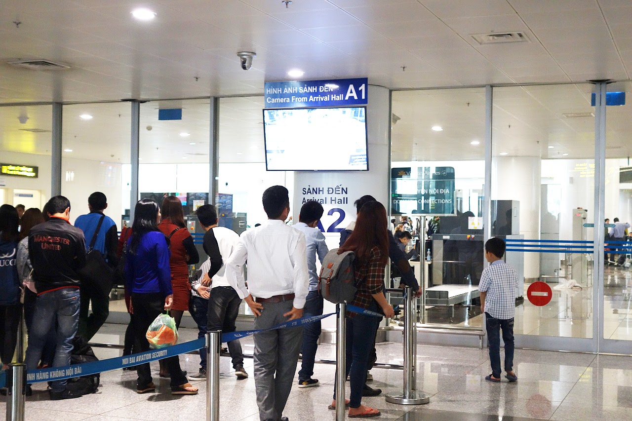 Cách đón người thân ở Sân bay Nội Bài vừa nhanh vừa tiện